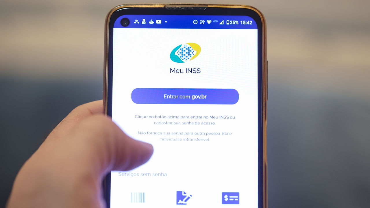 Aposentados vão receber mais que o esperado do INSS em maio