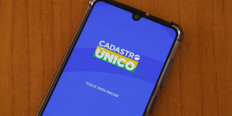 Caixa libera saque de R$ 2.260 para inscritos no CadÚnico!