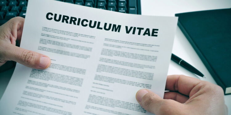Não sabe programar? Veja como incluir habilidades de IA no seu currículo
