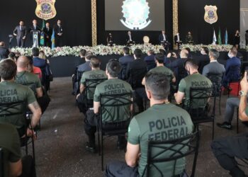 Concurso Polícia Federal 2025 salários de até R$ 26 mil