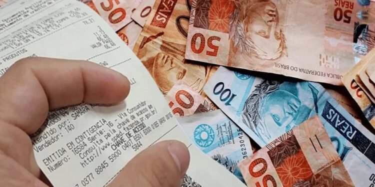 Quais os benefícios e como participar do programa Nota Vitória?