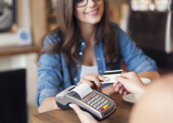 Quais são os benefícios para o consumidor ao incluir o CPF na nota?
