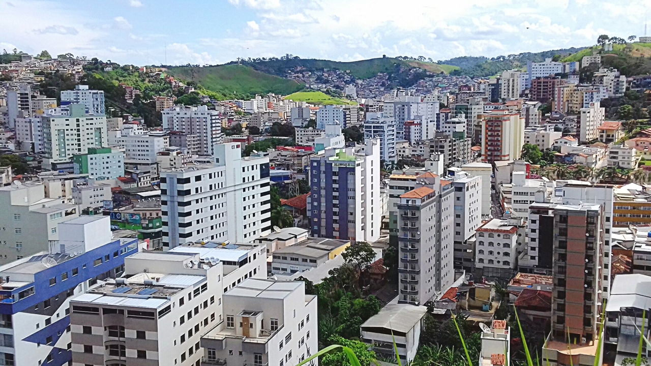 Cidade no interior mineiro impressiona com qualidade de vida e educação