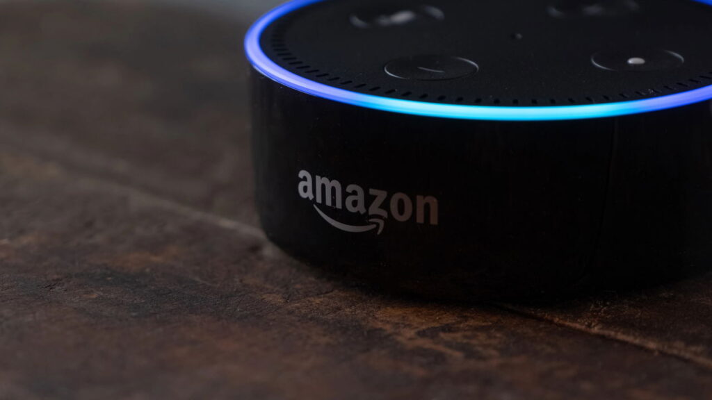 Amazon vai armazenar conversas da Alexa na nuvem! Entenda os riscos