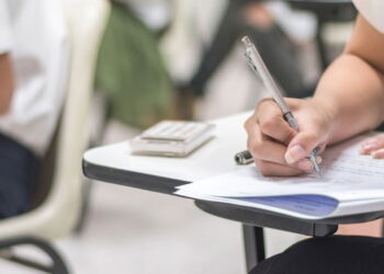 Concurso São João do Itaperiú oferece salário de R$ 8,1 mil
