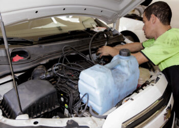 Cuidados essenciais para evitar problemas com a bateria do carro