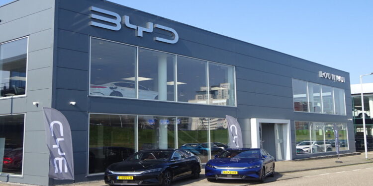 BYD e seu híbrido chinês que promete economia e desempenho