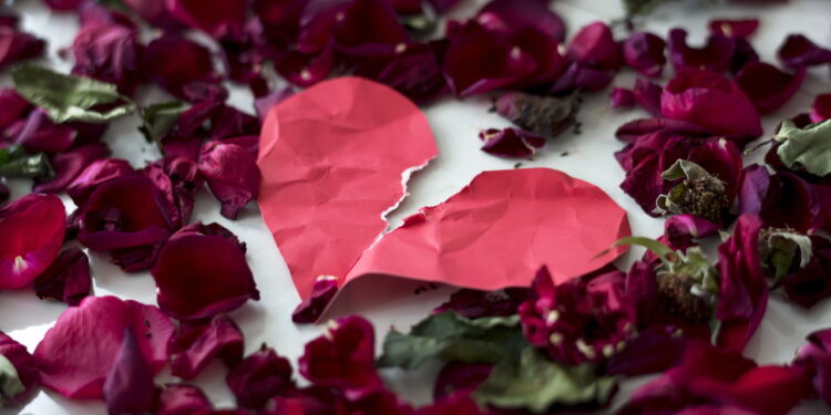 Os 5 signos que vivem presos a amores não correspondidos