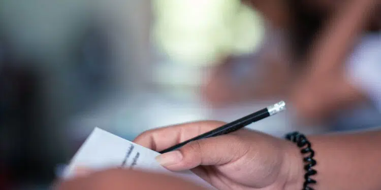 Concurso Prefeitura de Itapoá oferece salários de até R$ 5.600