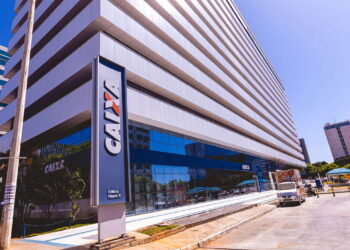 Famílias brasileiras podem receber R$ 800 da Caixa! Entenda
