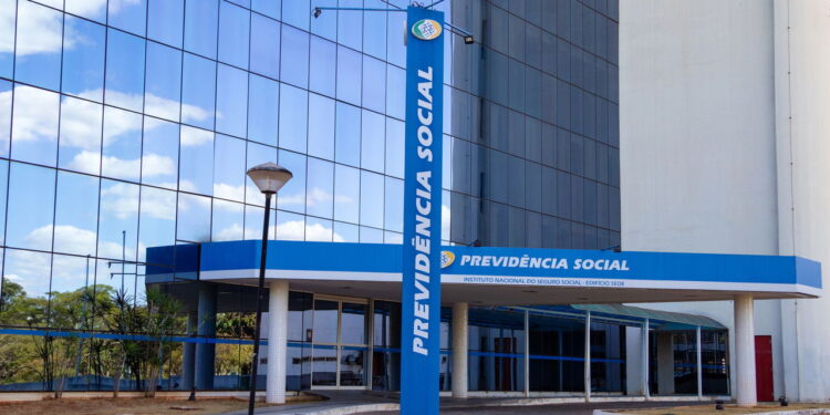INSS desmente boato sobre do BPC e faz alerta importante