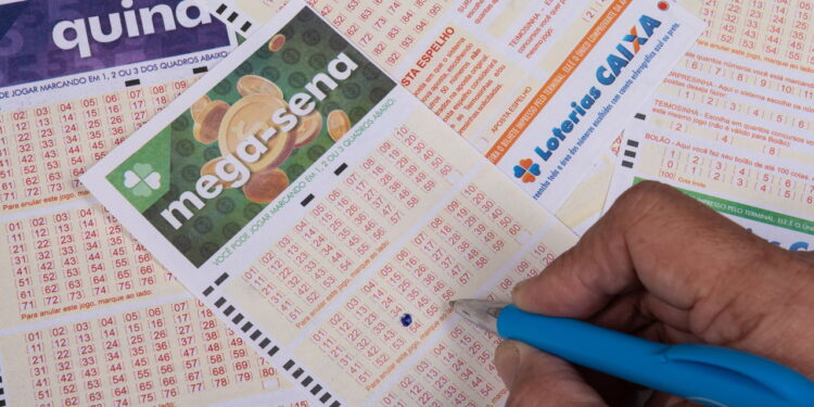Prêmio da Mega-Sena acumula e pode chegar a R$ 120 milhões