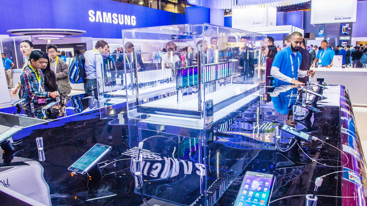 Samsung desafia a crise e lança Smartphone 5G para todos