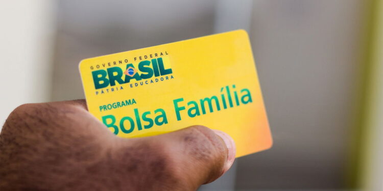 Quem tem NIS final 1 a 0 precisa ficar atento às novas datas