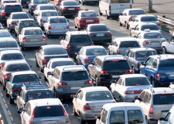 Nova exigência para faróis baixos já está em vigor e muitos ainda não sabem