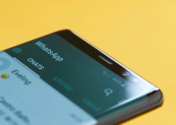 Golpe do WhatsApp lidera fraudes bancárias no Brasil em 2024