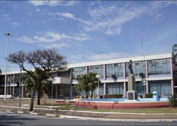 Cidade de SP se destaca como destino para negócios e moradia