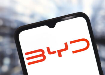 Os 5 carros elétricos mais vendidos de agosto! BYD domina o pódio