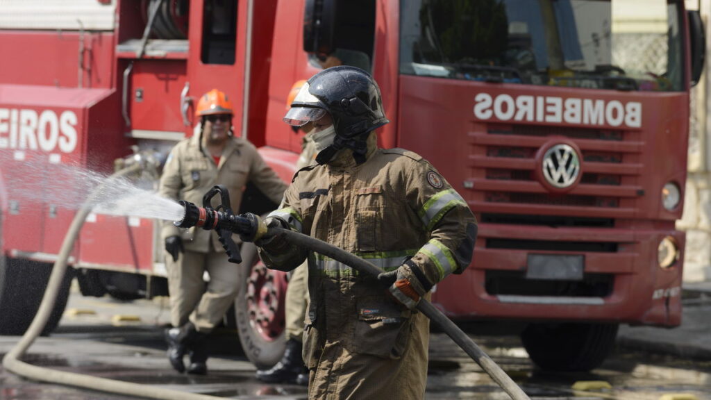 Última chamada para o concurso dos Bombeiros (AP)! Inscrições terminam em breve