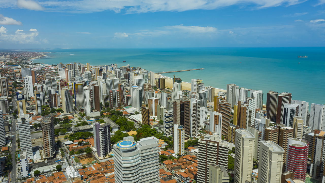 Fortaleza e Miami encantam turistas com estilos opostos