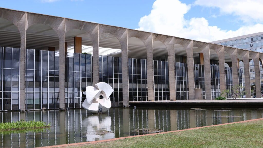 Governo Central do Brasil fecha fevereiro em déficit primário de R$ 31,7 bi!