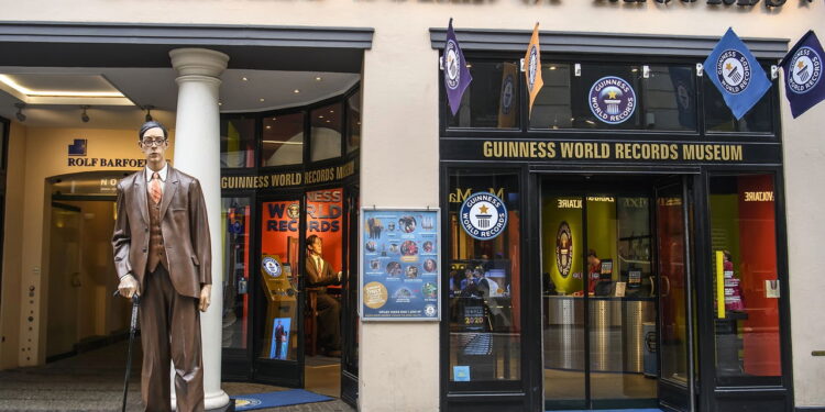 Os recordes mais estranhos do Guinness Book! Confira