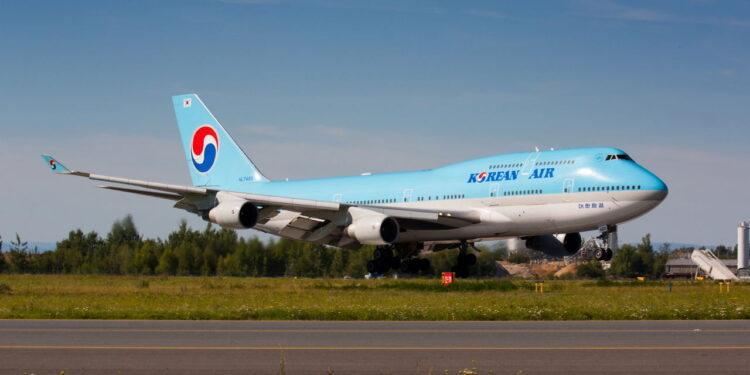 Korean Airlines firma mega acordo com a Boeing
