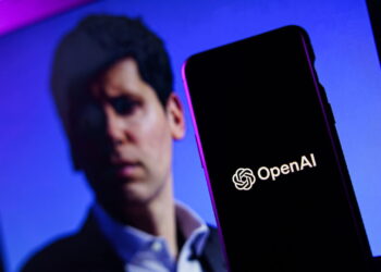 OpenAI firma parceria com Emirados Árabes para megaprojeto de data center