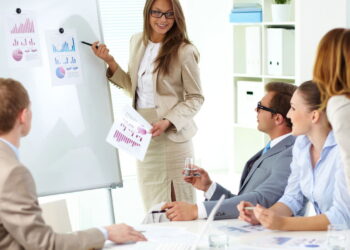 Oratória no mundo corporativo! Como apresentar projetos com maestria