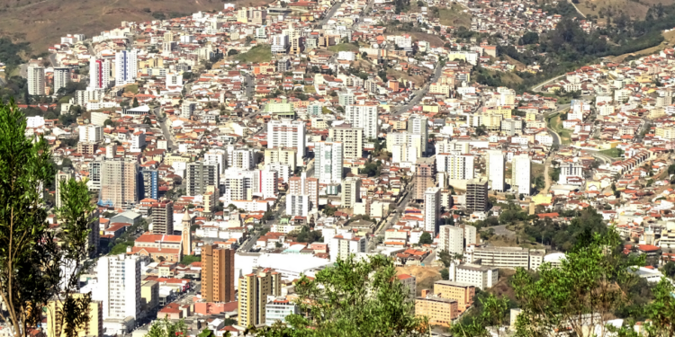 Cidade do interior de Minas Gerais encanta com qualidade de vida e paisagens naturais