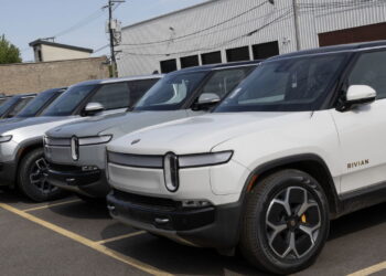 Conheça a nova tecnologia da Rivian que detecta até furos nos pneus