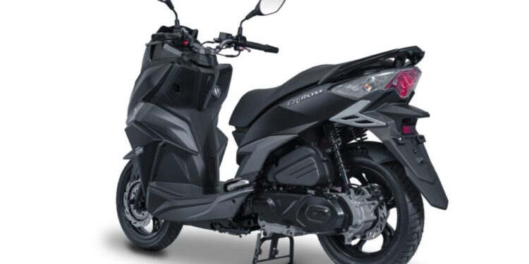 Dafra Cruisym 150 2025 aposta em inovação para se destacar