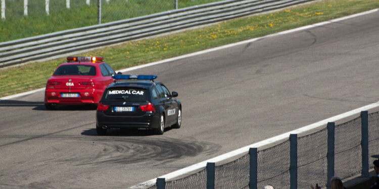 safety car - Créditos: depositphotos.com / mcarbo82