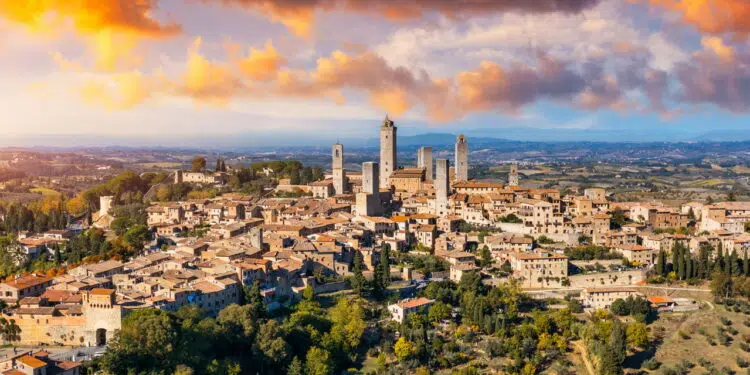 Essa cidade encanta todos com a sua arquitetura histórica e turismo