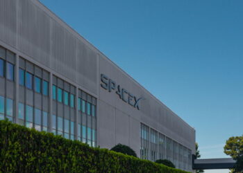 SpaceX cancela lançamento durante a contagem regressiva! Entenda o que aconteceu