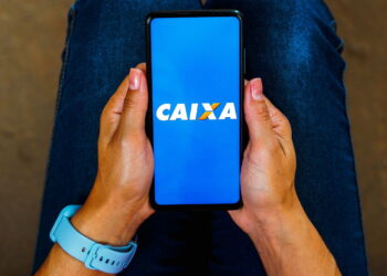App Caixa - Créditos: depositphotos.com / rafapress