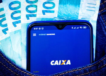 App Caixa - Créditos: depositphotos.com / rafapress
