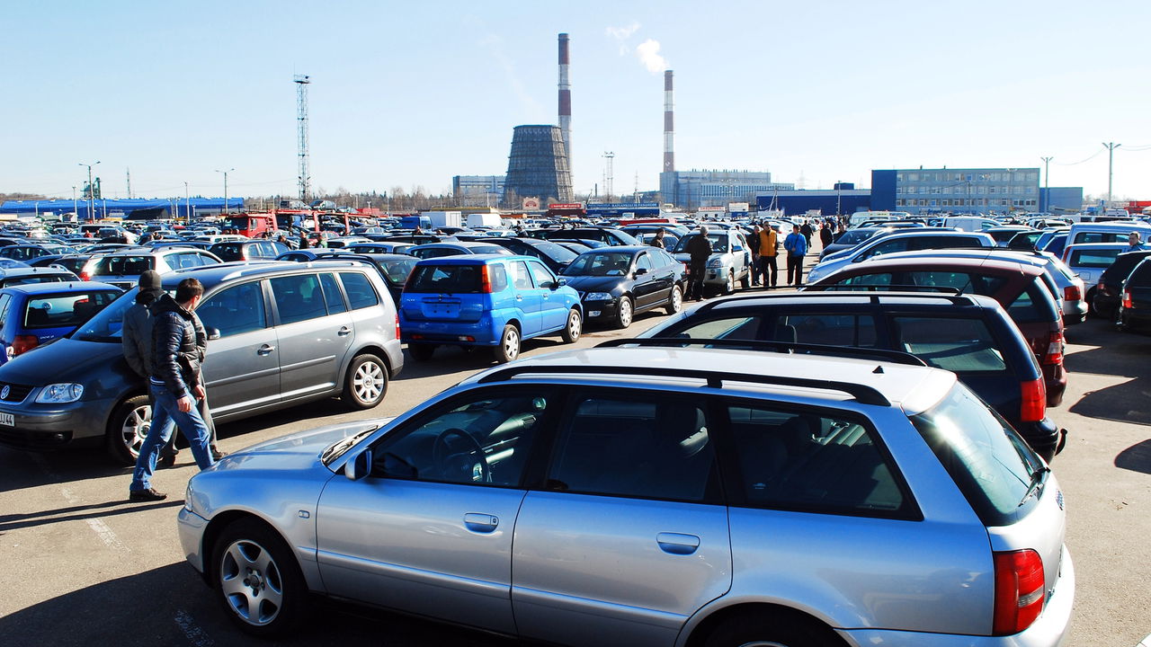 Carros usados estão dominando o mercado brasileiro em 2025