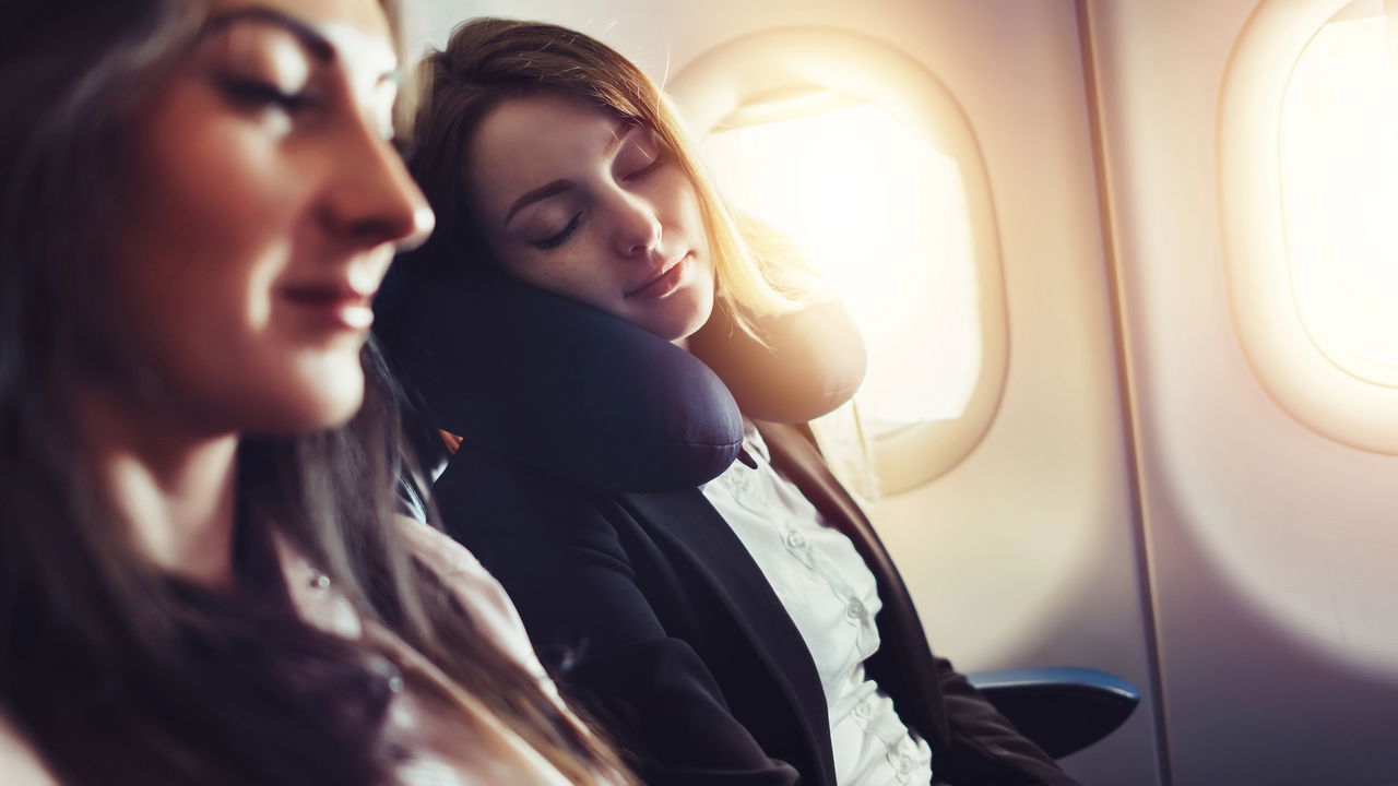 Como escolher o assento perfeito no avião para uma viagem mais confortável