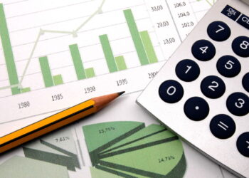 Dados financeiros digitais - Créditos: depositphotos.com / pressmaster