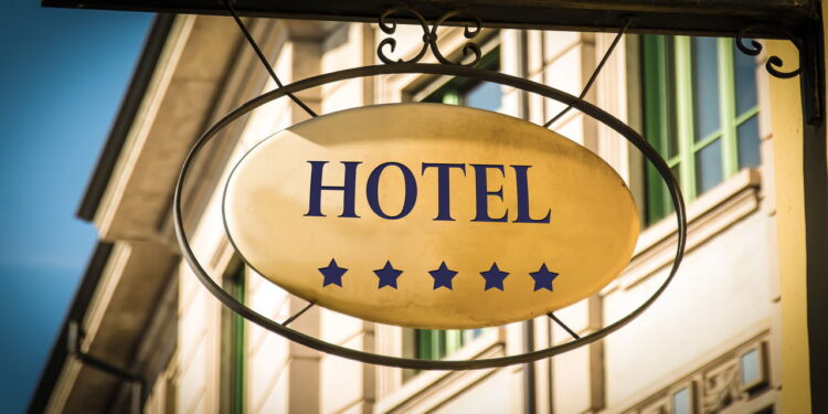 Hotel - Créditos: depositphotos.com / Freigeist67