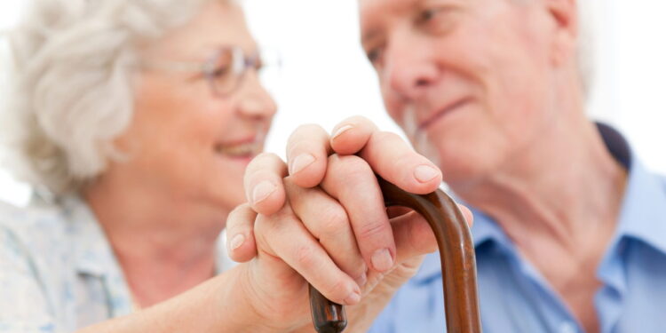 Idosos a partir de 60 anos agora viajam de graça pelo Brasil