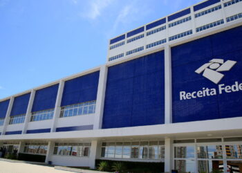 Receita Federal alerta sobre golpes na declaração do IR
