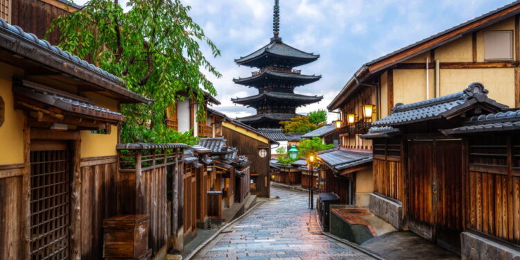 Cidade do interior preserva boa parte da cultura japonesa