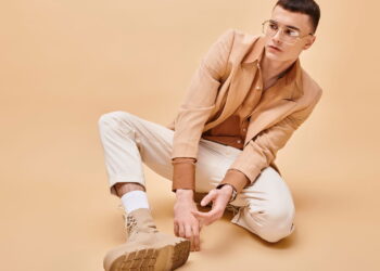Essas roupas simples deixam qualquer homem mais estiloso em minutos