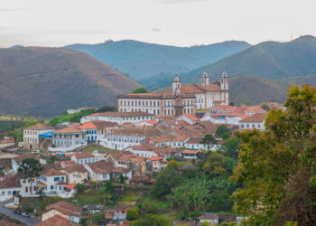 Essa cidade mineira esconde joias do Brasil colonial que você precisa ver