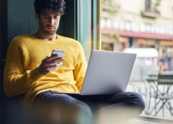 Viciado em celular? Um guia para você fazer um detox digital