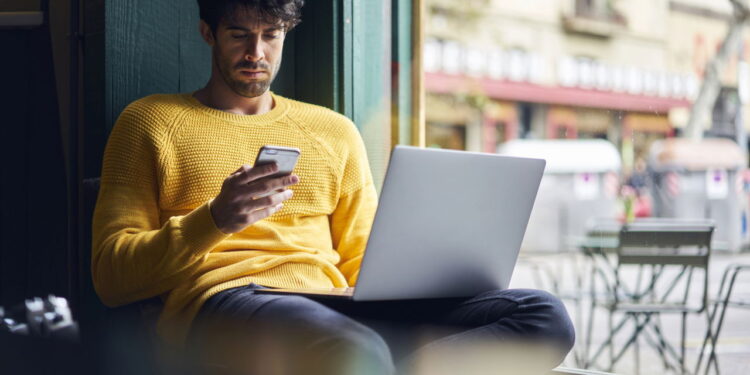 Viciado em celular? Um guia para você fazer um detox digital