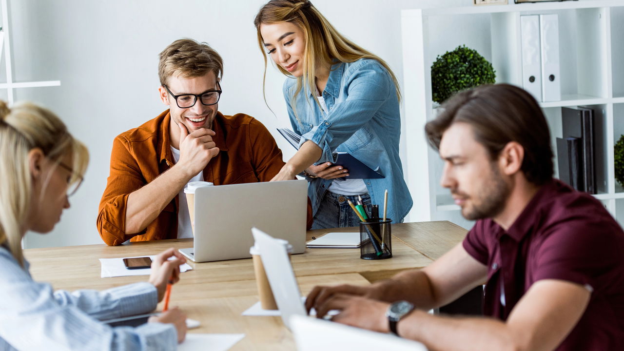 Aprenda tecnologia sem pagar nada com esses cursos gratuitos