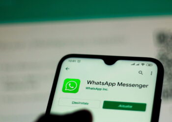 WhatsApp apagou suas conversas? Saiba como restaurar usando backup